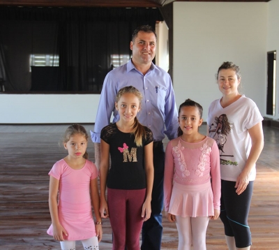 Administração Municipal oferece oficinas de dança para crianças 